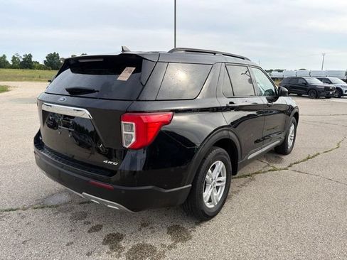 Used 2024 Ford Explorer XLT w/ Equipment Group 202A AWD/4WD image 5