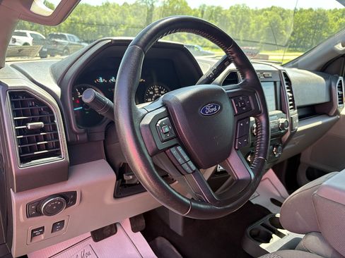 Used 2018 Ford F150 XLT w/ Equipment Group 302A Luxury AWD/4WD image 28