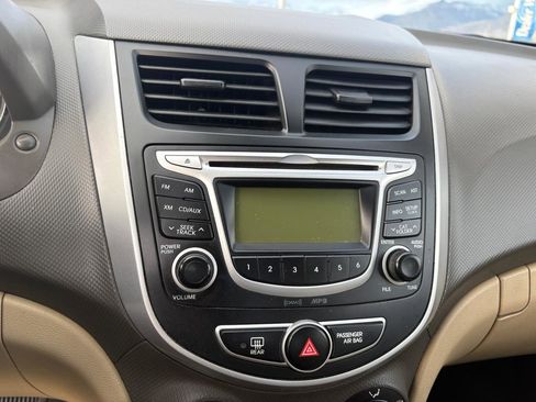 Used 2013 Hyundai Accent GLS image 11