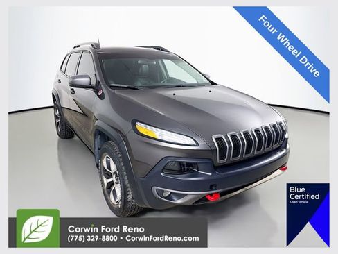 Used 2018 Jeep Cherokee Trailhawk AWD/4WD image 1