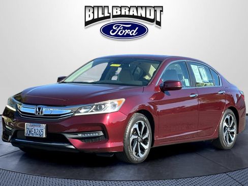 Used 2017 Honda Accord EX image 7
