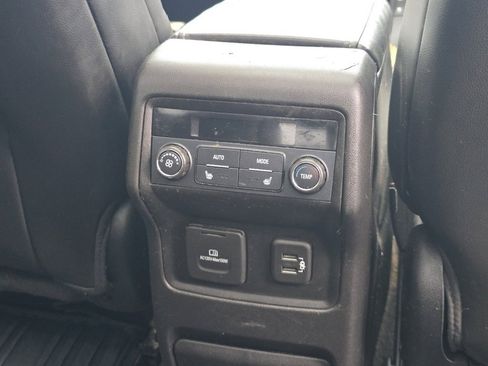 Used 2019 GMC Acadia Denali w/ Technology Package image 26