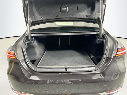 Certified 2026 BMW 530i w/ Premium Package RWD image 28