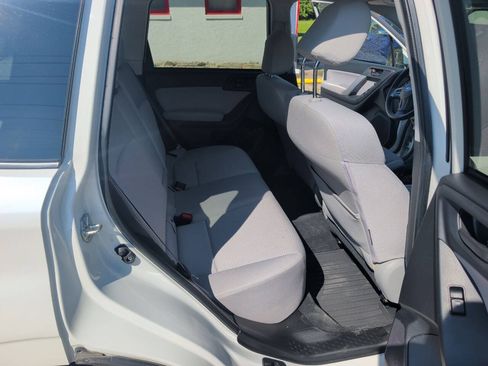 Used 2014 Subaru Forester 2.5i Premium w/ Popular Package #1 AWD/4WD image 17