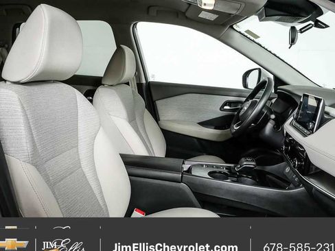 Used 2022 Nissan Rogue SV image 21