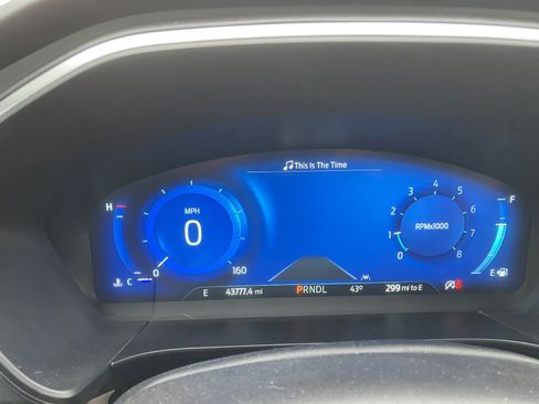 Used 2021 Ford Escape Titanium AWD/4WD image 16