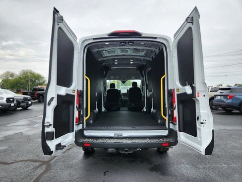 New 2026 Ford Transit 250 148 Medium Roof Extended AWD w/ Exterior Upgrade Package image 19