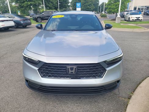 Used 2023 Honda Accord Sport image 7