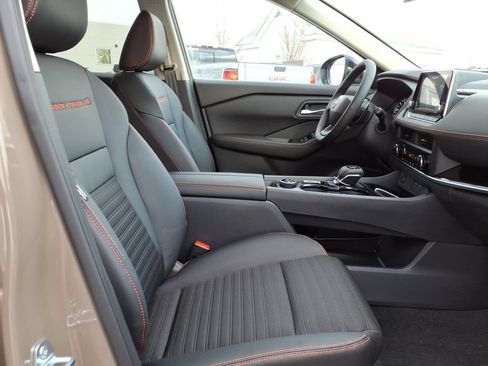 New 2026 Nissan Rogue SV w/ Rock Creek Premium Package AWD/4WD image 7