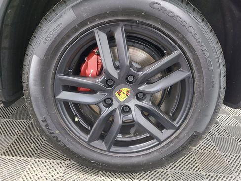 Used 2017 Porsche Cayenne AWD/4WD image 17