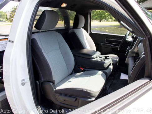 Used 2024 RAM 5500 4x4 Regular Cab image 38