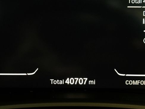 Certified 2023 BMW X6 xDrive40i w/ M Sport Package image 36