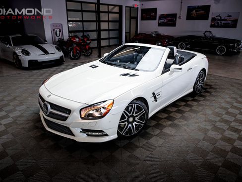 Used 2015 Mercedes-Benz SL 550 image 9