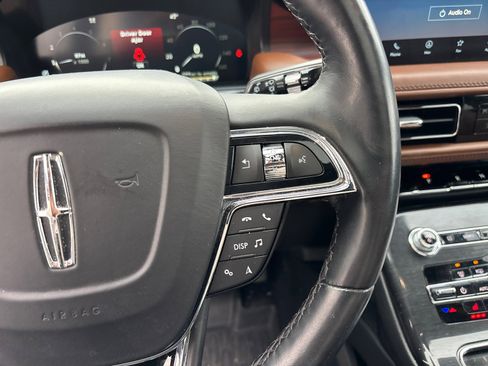 Certified 2023 Lincoln Nautilus Reserve w/ Equipment Group 201A image 18