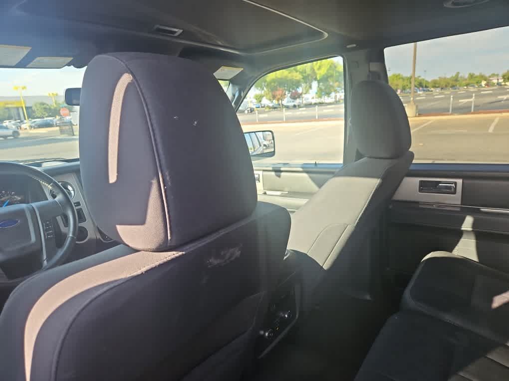 Used 2016 Ford Expedition XLT RWD image 12