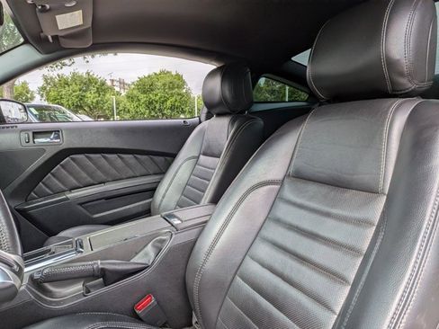 Used 2014 Ford Mustang GT Premium image 7