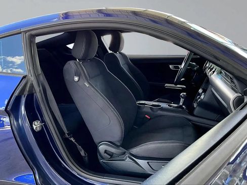 Used 2019 Ford Mustang Coupe w/ Equipment Group 101A RWD image 25