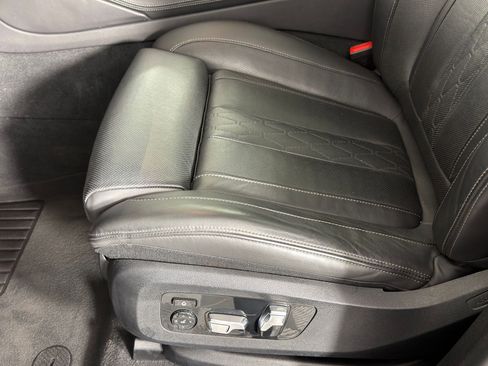 Certified 2023 BMW X6 xDrive40i w/ M Sport Package image 12