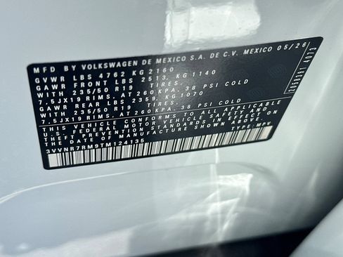 New 2026 Volkswagen Tiguan SE FWD image 23