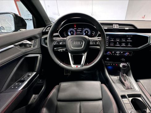 Used 2025 Audi Q3 2.0T Premium Plus w/ Premium Plus Package AWD/4WD image 8