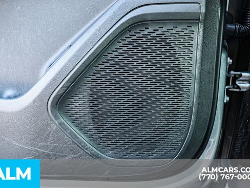 Used 2024 Chevrolet Traverse LT image 49