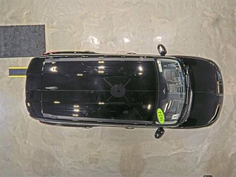Used 2024 Nissan Rogue S AWD/4WD image 7