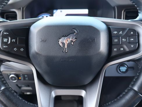 Used 2022 Ford Bronco Black Diamond image 21