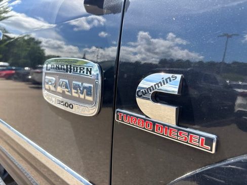 Used 2018 RAM 3500 Laramie Longhorn w/ Snow Chief Group AWD/4WD image 5