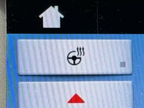 Used 2018 Ford Explorer Platinum image 30