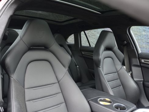 Certified 2023 Porsche Panamera GTS AWD/4WD image 5