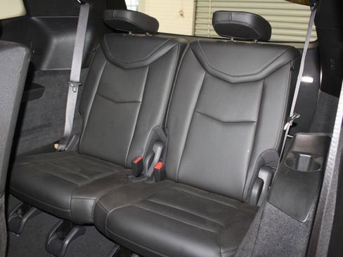 Used 2024 Cadillac XT6 Premium Luxury image 28