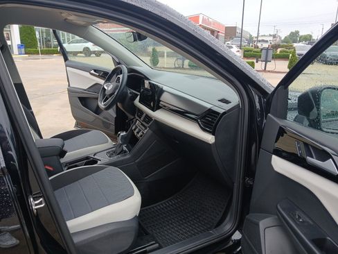 Used 2025 Volkswagen Taos S w/ Taos MDO Package FWD image 23