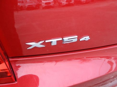 Used 2015 Cadillac XTS Premium image 37