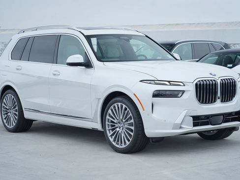 New 2027 BMW X7 xDrive40i AWD/4WD image 3