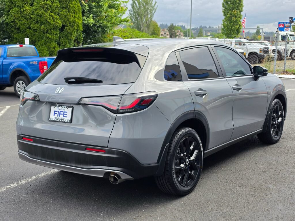 Used 2024 Honda HR-V Sport image 5