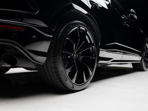 Used 2019 Lamborghini Urus AWD/4WD image 78