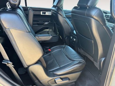 Used 2020 Ford Explorer ST w/ ST Street Pack image 13