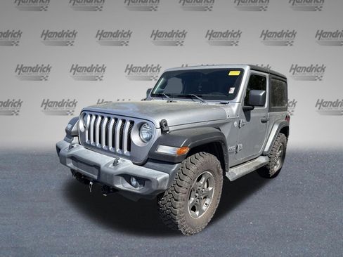 Used 2019 Jeep Wrangler Sport image 5