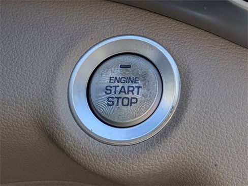 Used 2020 Hyundai Elantra Value Edition image 24