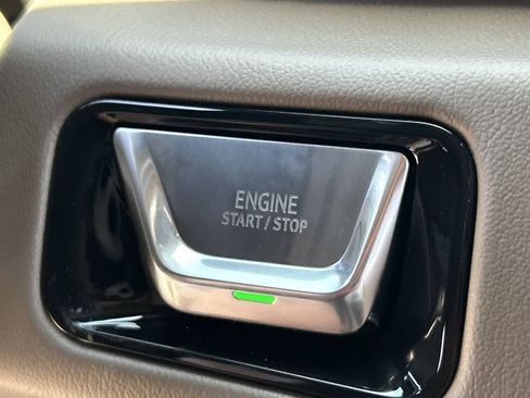 New 2026 GMC Yukon Denali AWD/4WD image 17