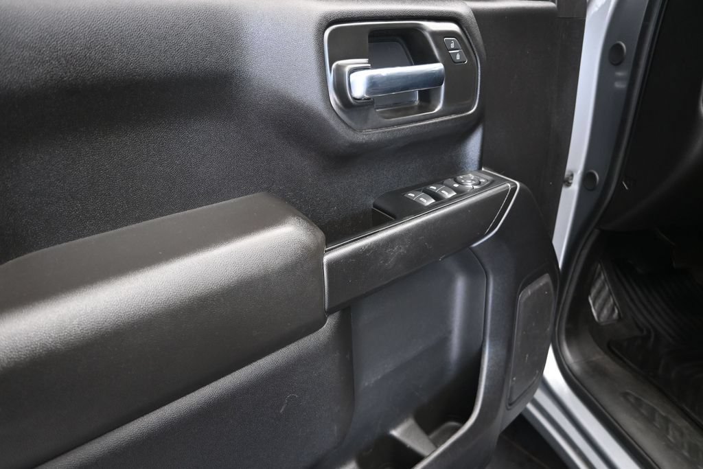 Used 2024 Chevrolet Silverado 1500 Custom AWD/4WD image 11