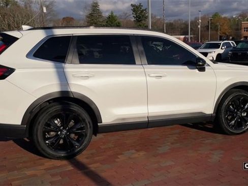 Certified 2023 Honda CR-V Sport Touring image 3