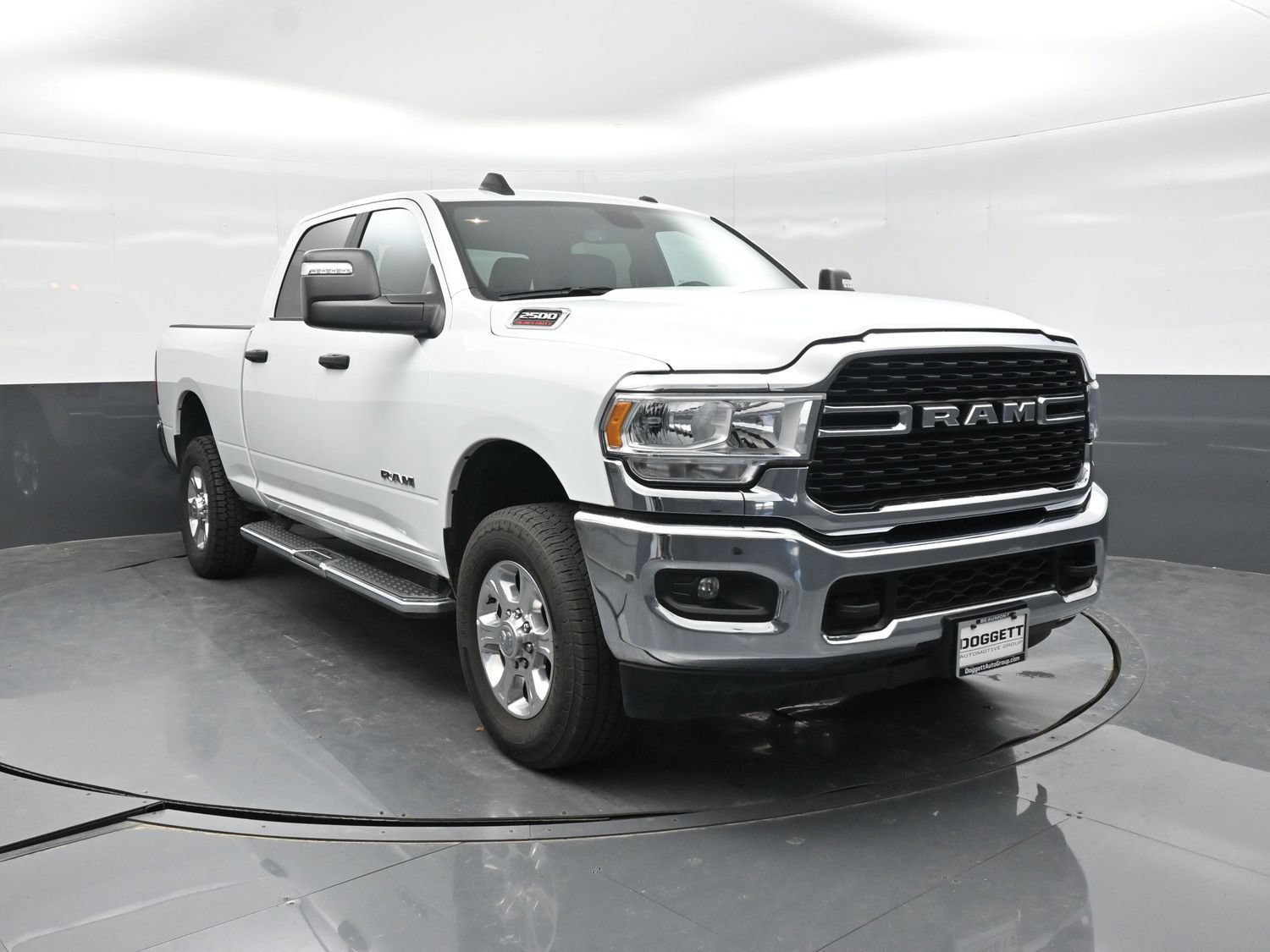 Used 2024 RAM 2500 Big Horn AWD/4WD image 17