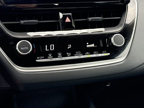 Used 2023 Toyota Corolla LE FWD image 24