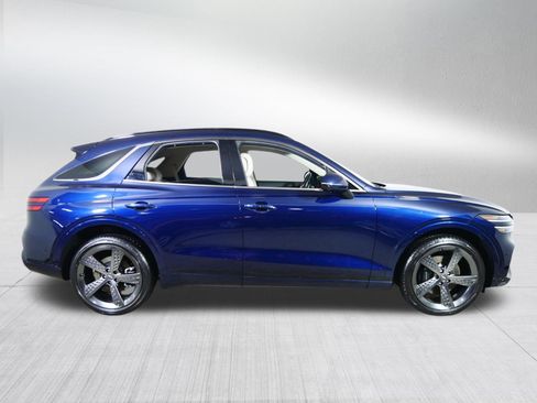 Used 2022 Genesis GV70 3.5T Sport w/ Sport Prestige Package image 8