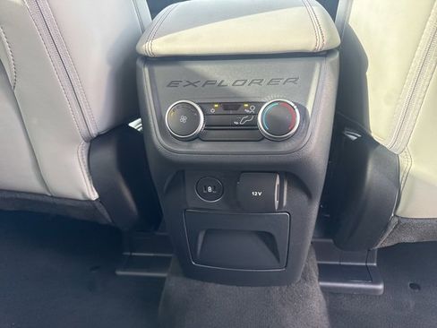 New 2026 Ford Explorer Active w/ Active Comfort Package image 16