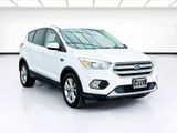Used 2019 Ford Escape SE image 3