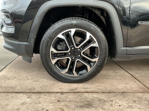 Used 2023 Jeep Compass Limited image 25