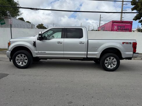 Used 2017 Ford F350 Platinum w/ Platinum Ultimate Package image 2