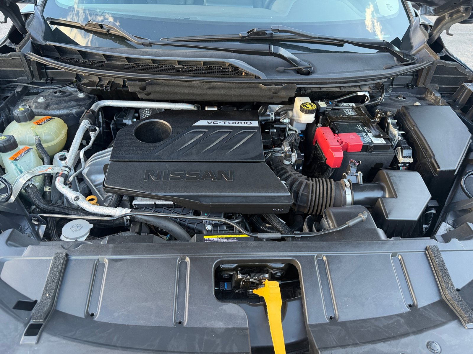 Used 2022 Nissan Rogue SV FWD image 32